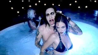 Chyler Leigh Hot — Marilyn Manson: Tainted Love