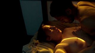 Lena Dunham Naked — Girls1Bare Scene with Lena Dunham in Girls