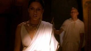 Leonor Varela Flesh-Baring Moment — Cleopatra